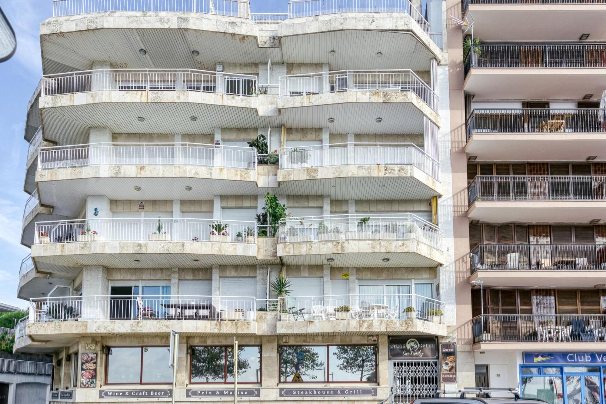 Apartmán Carrer Del Mar Palamós Exteriér fotografie
